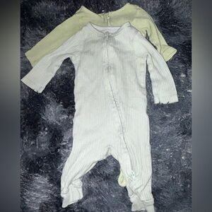 2 green onesies 0-3 months, they are both in great condition